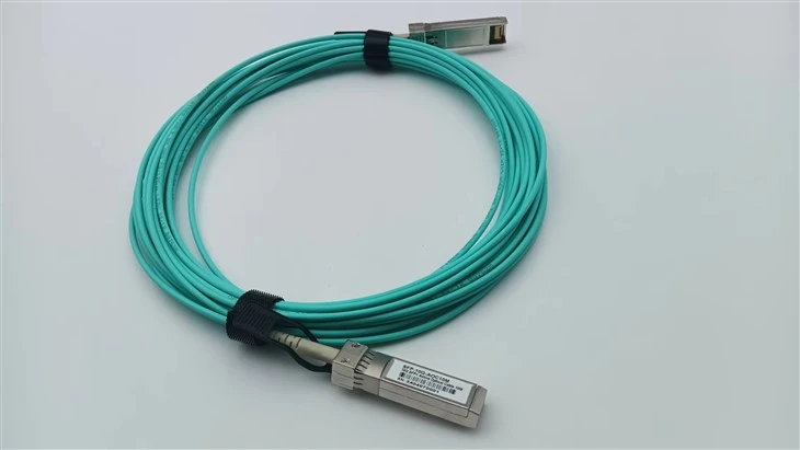 40G QSFP+ 액티브 광 케이블(AOC)